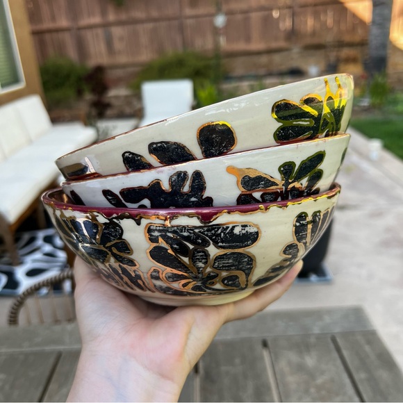 Studio Art Pottery Glazed Floral Bowls Set of Three Artist Signed Gold Trimmed - Picture 4 of 12